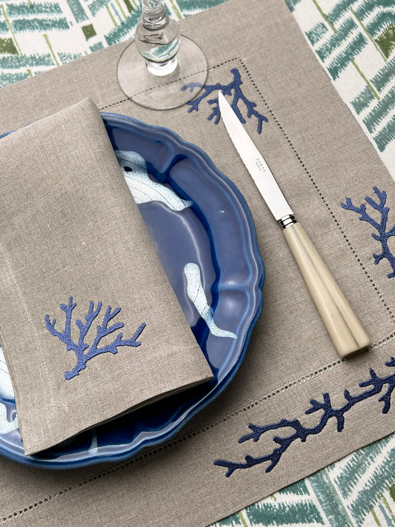 THE CORAL NAPKIN & PLACEMAT SET