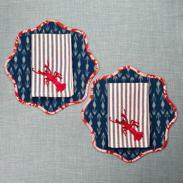 Gift Set: 2 scalloped Placemats & 2 Lobster Napkins.