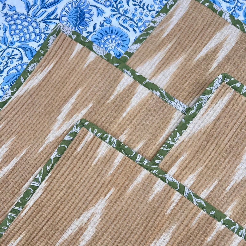 Gift Set: 4 Ikat Placemats in Beige & Green