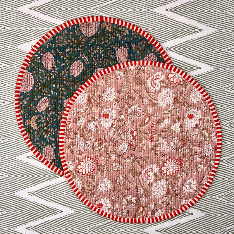 Table Set: Round Placemat In Green, Red & Nude & Green & Folklore Napkin White & Red Table Setting