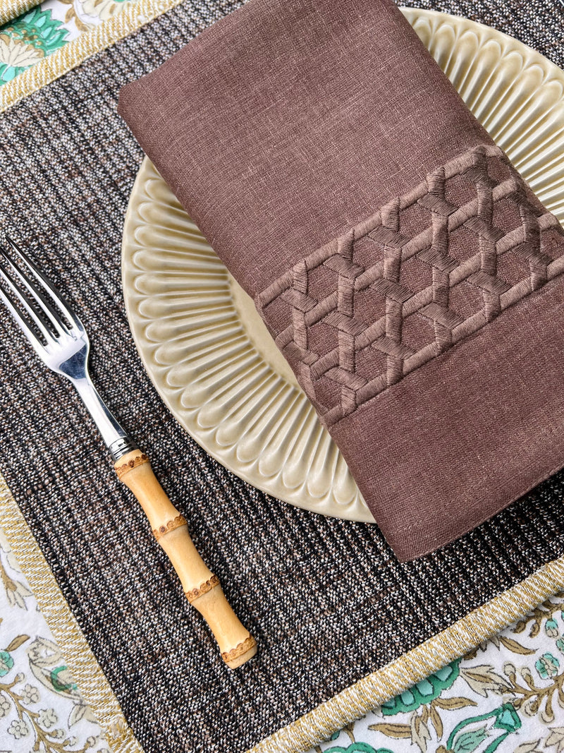 THE BREAKFAST TEXTURED LINEN PLACEMAT