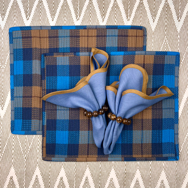Curated Table Set: Blue & Camel Plad