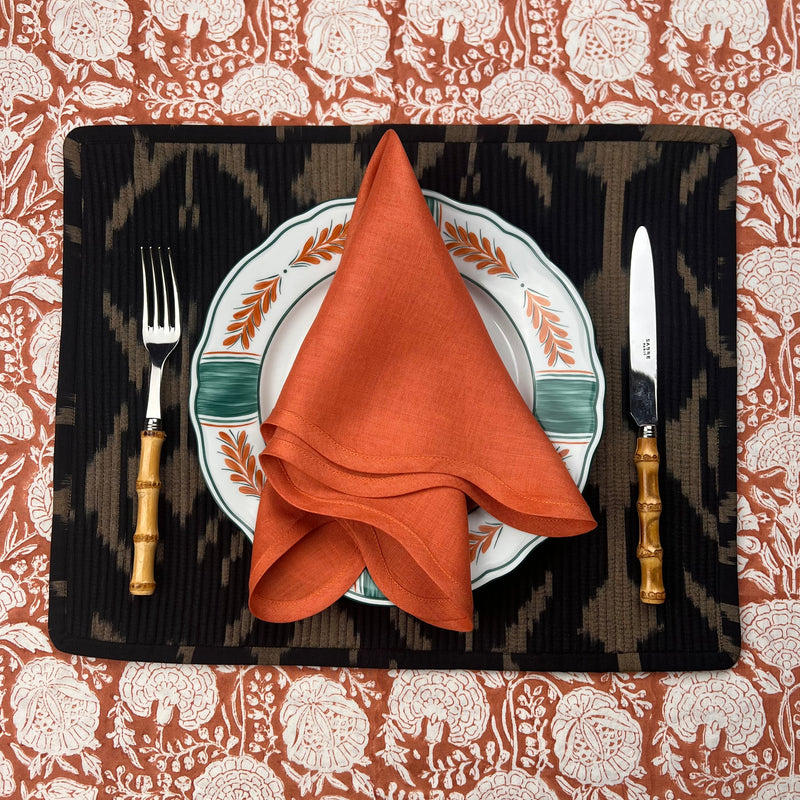 THE SCALLOP NAPKIN