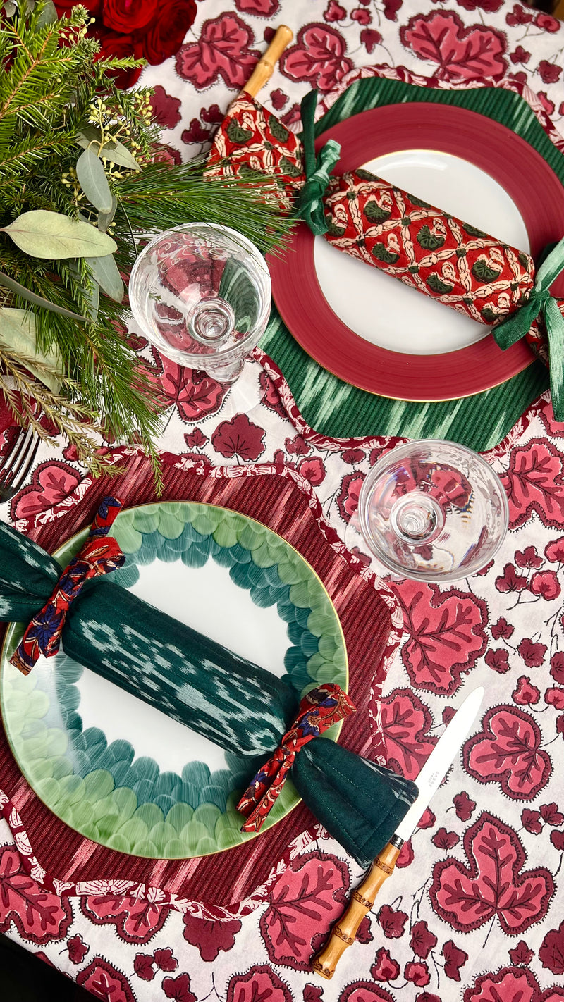 ’The Figue Leaf’ Tablecloth - Burgundy - White Cotton