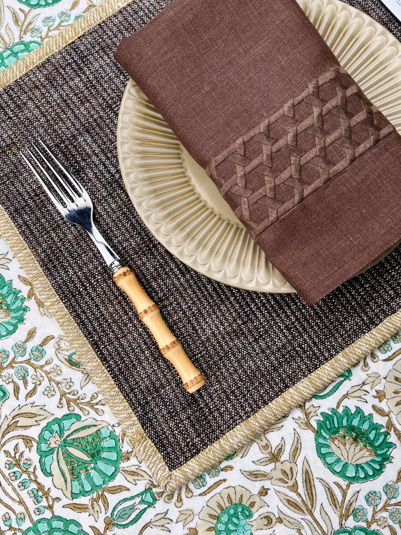 THE BREAKFAST TEXTURED LINEN PLACEMAT