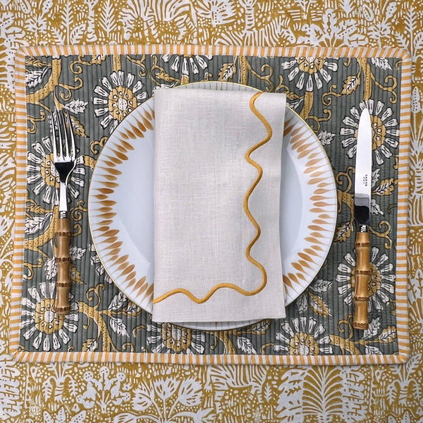THE SQUIGGLE NAPKIN