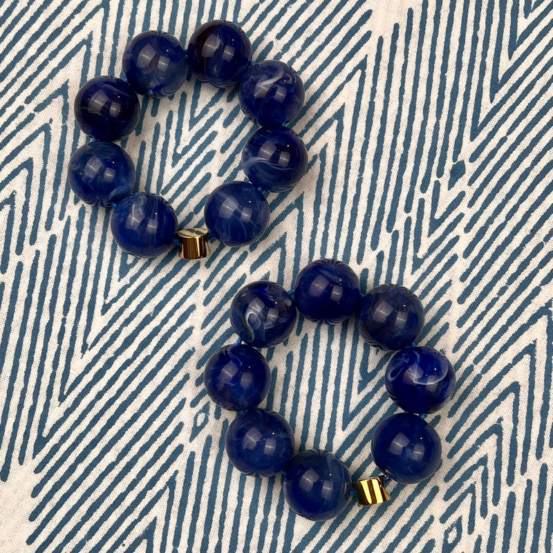 Curated Table Set: Navy Blue Scalloped