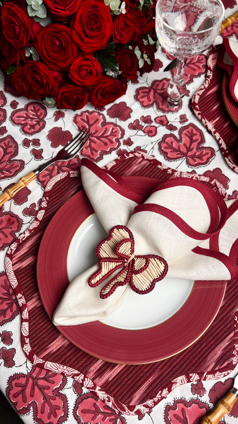 ’The Figue Leaf’ Tablecloth - Burgundy - White Cotton