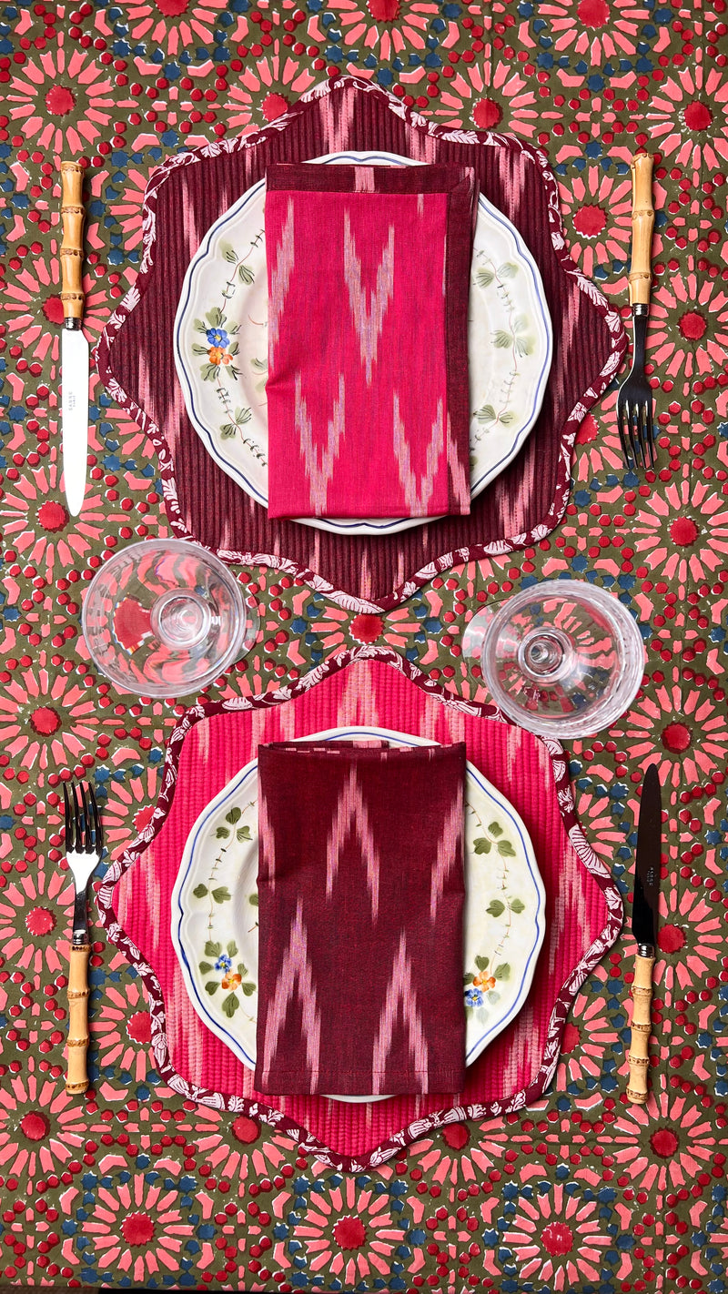 Reversible Napkin (Set of Four) Burgundy / Fuchsia