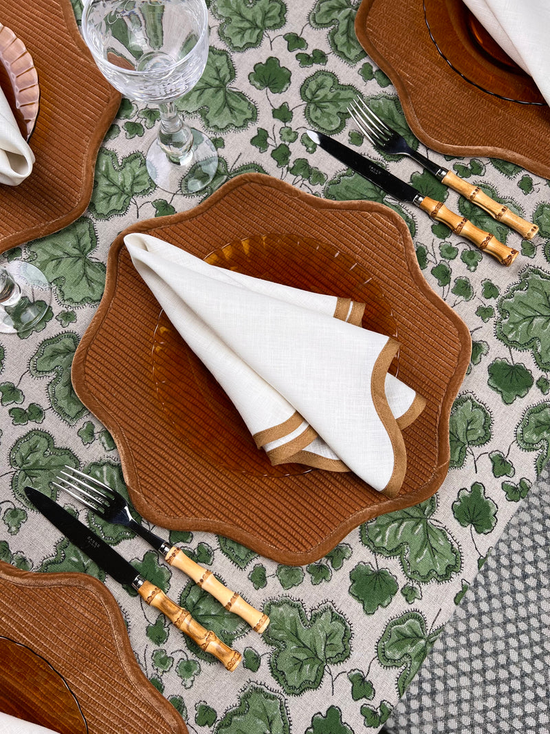 ’The Figue Leaf’ Tablecloth - Swedish Green - 100% linen, natural base