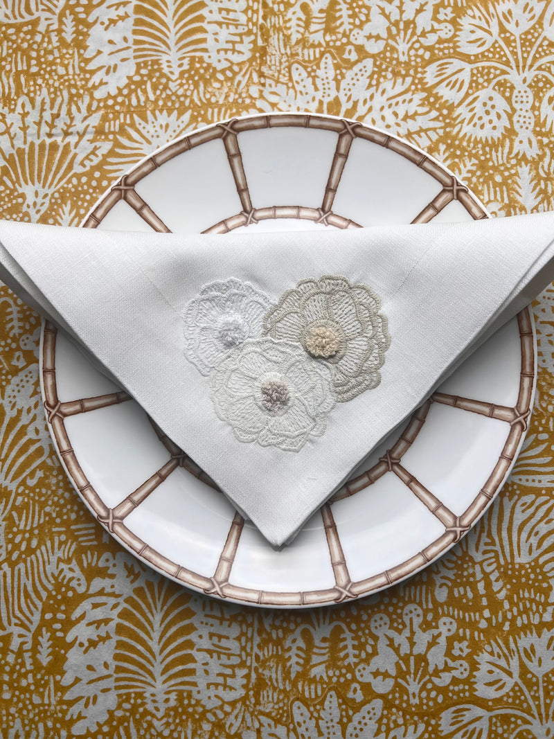 THE BLOSSOM NAPKIN