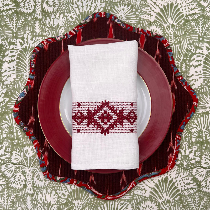 THE BREAKFAST IKAT SCALLOP PLACEMAT