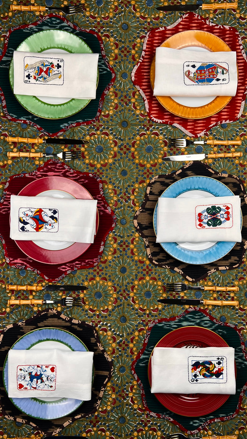 ’House of Cards’ Napkins
  - Queen of Clubs ♣️