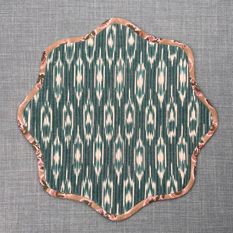 THE BREAKFAST IKAT SCALLOP PLACEMAT