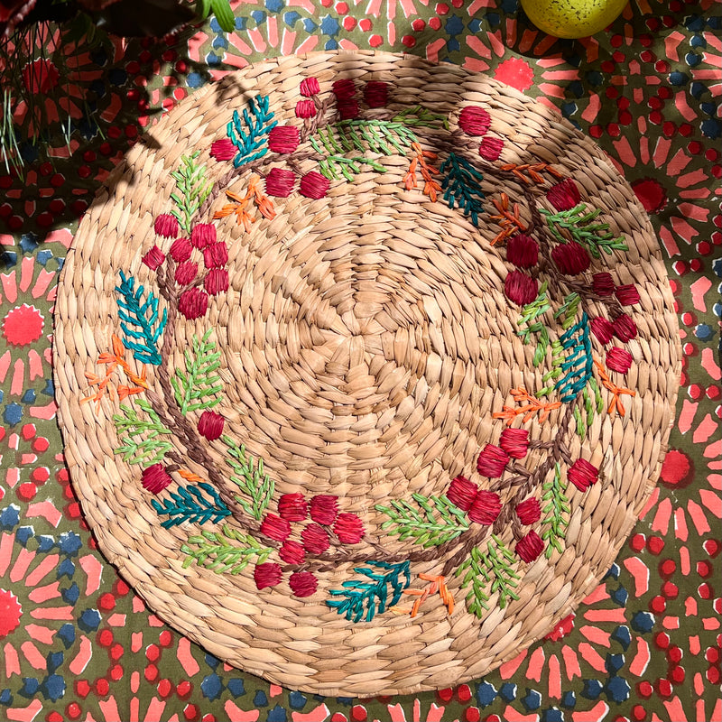 ‘The Raffia Placemat’ - Christmas Wreath