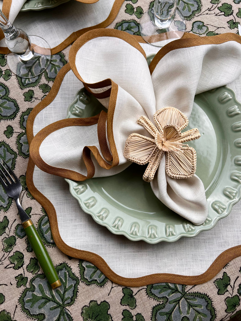 THE SCALLOP NAPKIN