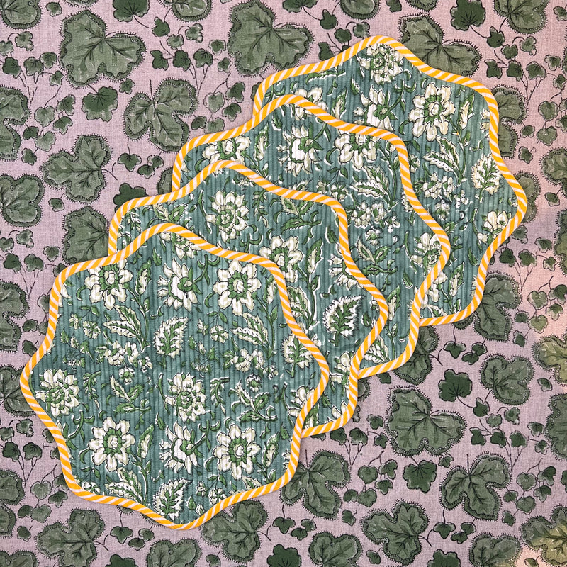 Gift Set: Green & Yellow Scalloped Placemats x 4.