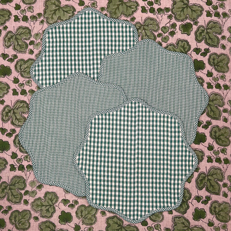 Gift Set: Green Gingham Scalloped Placemats x 4.