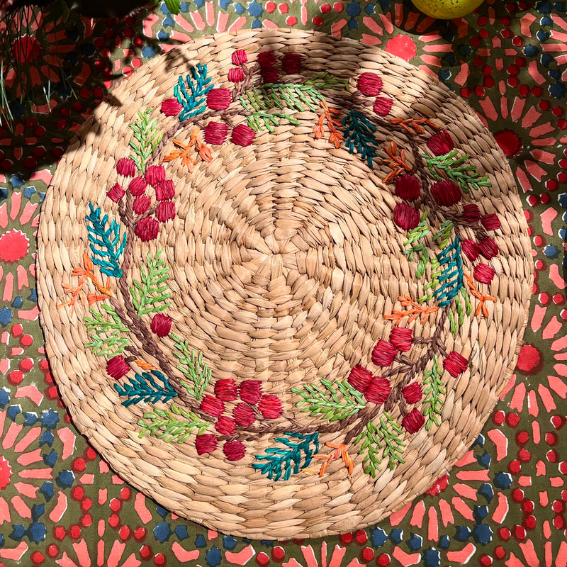 ‘The Raffia Placemat’ - Christmas Wreath