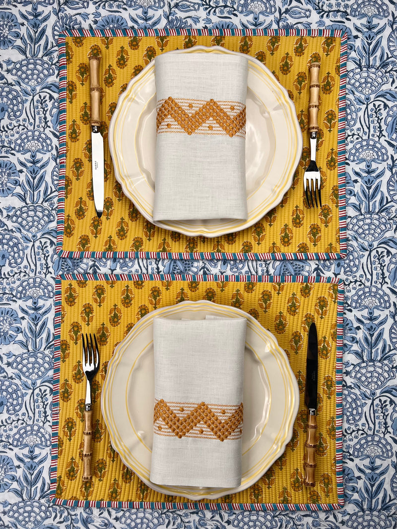 Gift Set: 2 Breakfast Placemats & 2 Zigzag Napkins in Mustard