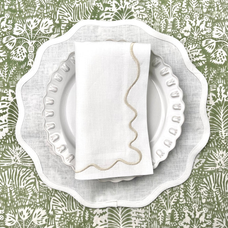 Gift Set: Set of 4 ‘The Squiggle’ Napkins in White