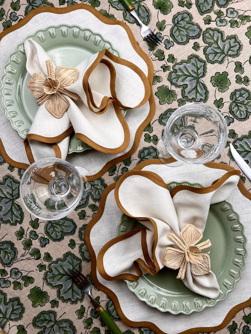 THE SCALLOP NAPKIN