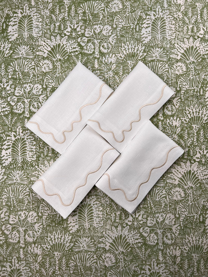 Gift Set: Set of 4 ‘The Squiggle’ Napkins in White