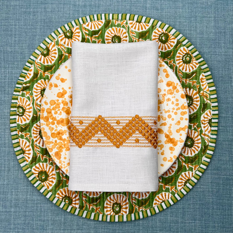 Gift Set: 2 Round Breakfast Placemats & 2 Zigzag Napkins in Mustard