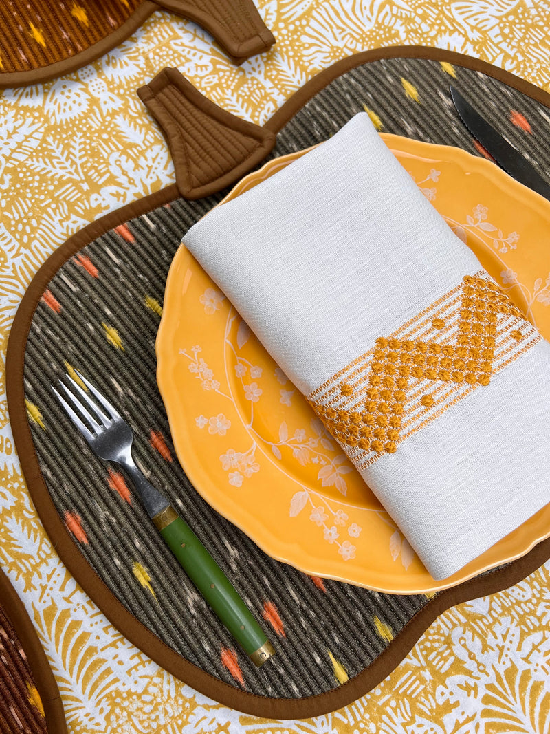 THE ZIGZAG NAPKIN