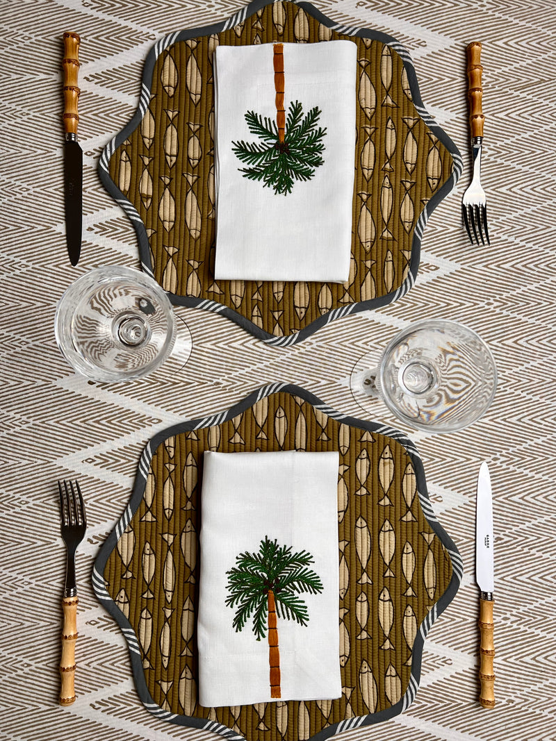 ‘The ZigZag’ Tablecloth - Taupe