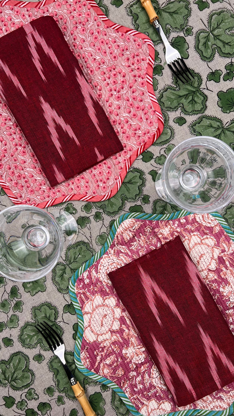 Reversible Napkin (Set of Four) Burgundy / Fuchsia