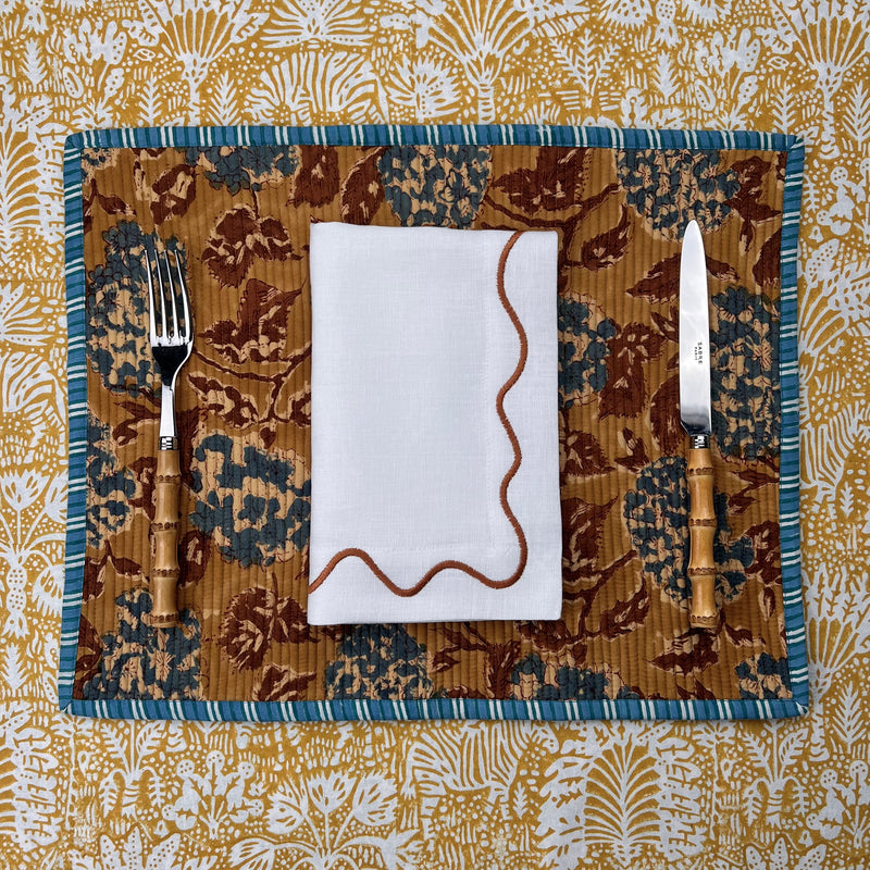 THE SQUIGGLE NAPKIN