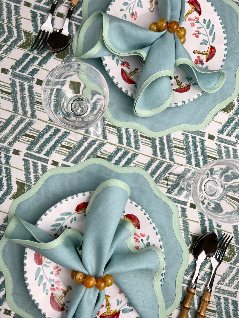 THE SCALLOP NAPKIN