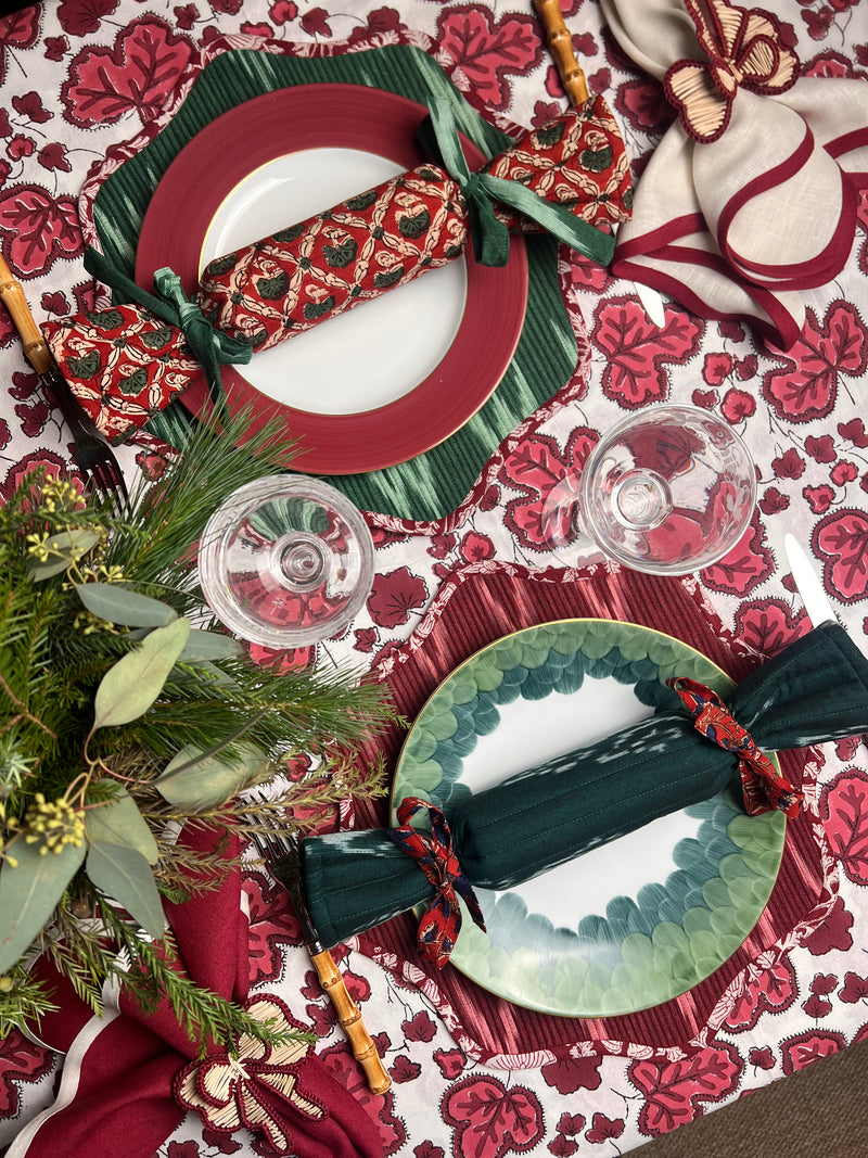 ’The Figue Leaf’ Tablecloth - Burgundy - White Cotton