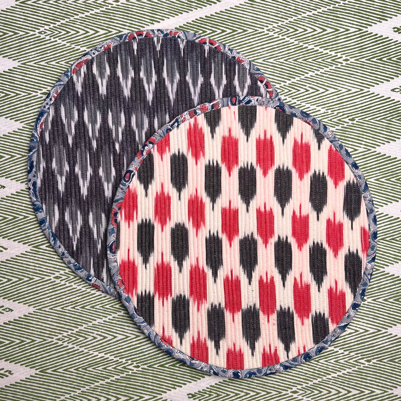 ‘The Breakfast’ Placemat - Round - Ikat