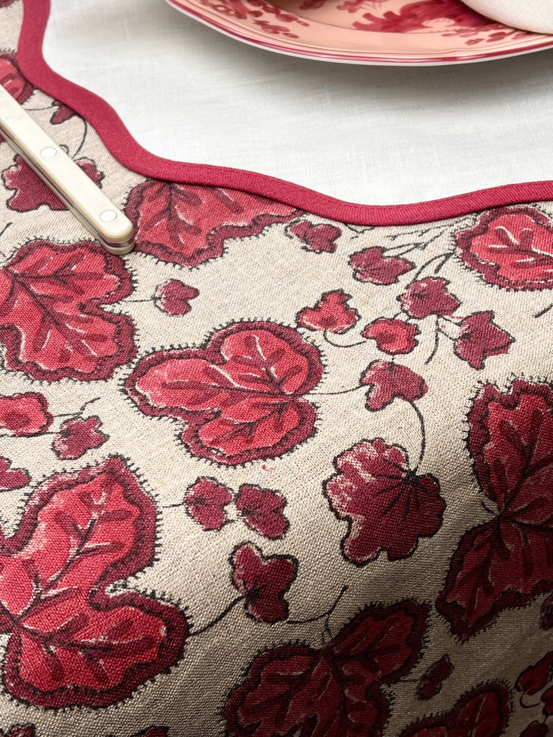 ’The Figue Leaf Tablecloth - Red & Burgundy