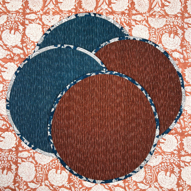 Gift Set: 4 x Blue & Brown Round Breakfast Placemats