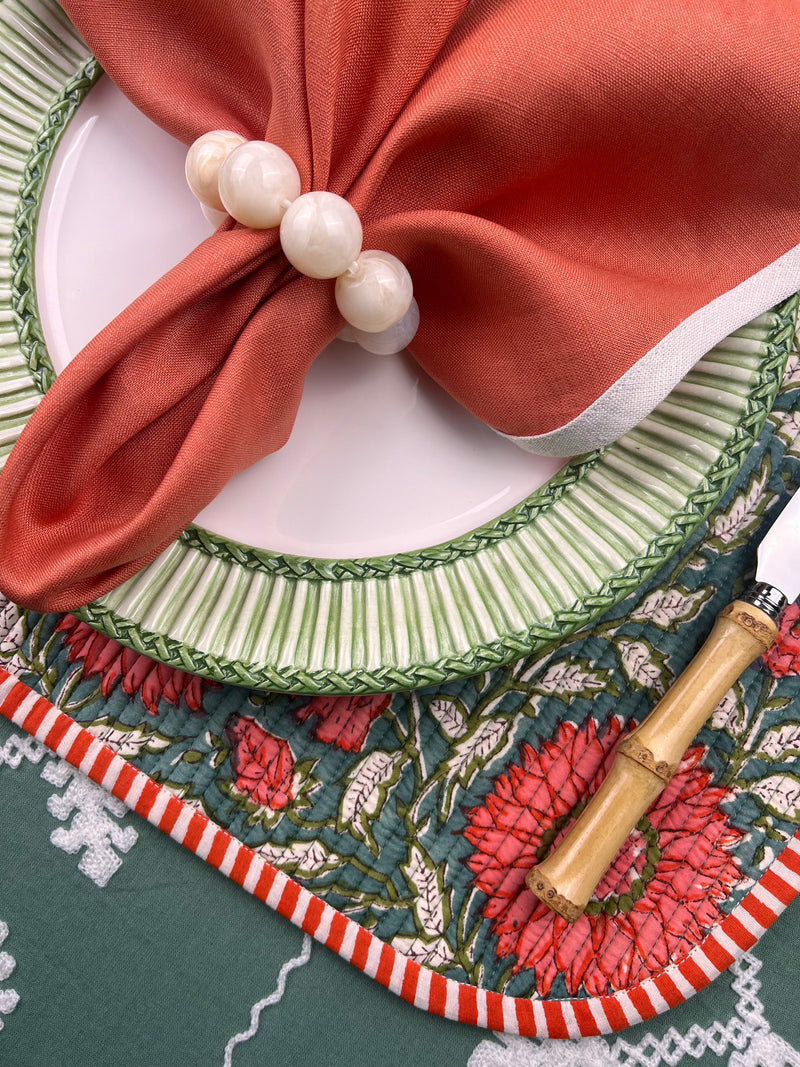 Table Set: Breakfast Placemat & Rust & Ivory Scalloped Napkin & Orb Napkinring Table Setting