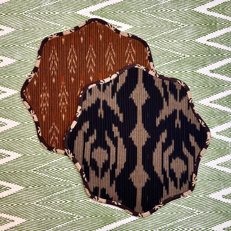 ‘The Breakfast’ Placemat - Scallop - Ikat