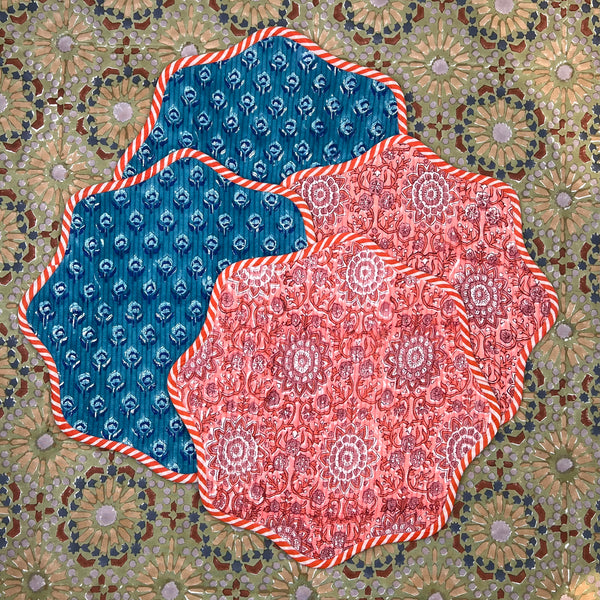 Gift Set: Blue & Pinks Scalloped Placemats.