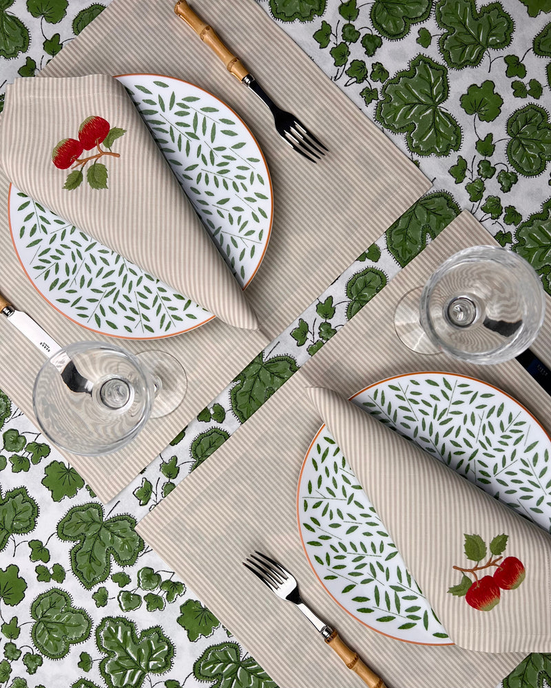 ’The Figue Leaf’ Tablecloth - Swedish Green - Cotton
