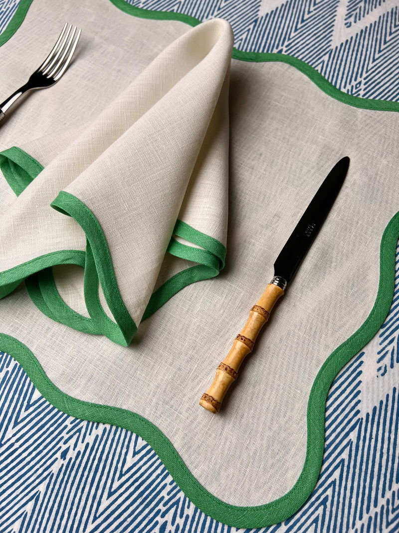 THE SCALLOP NAPKIN