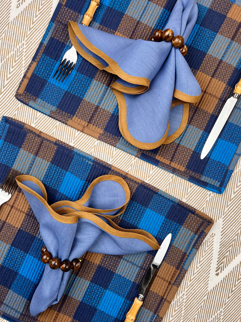 Curated Table Set: Blue & Camel Plad