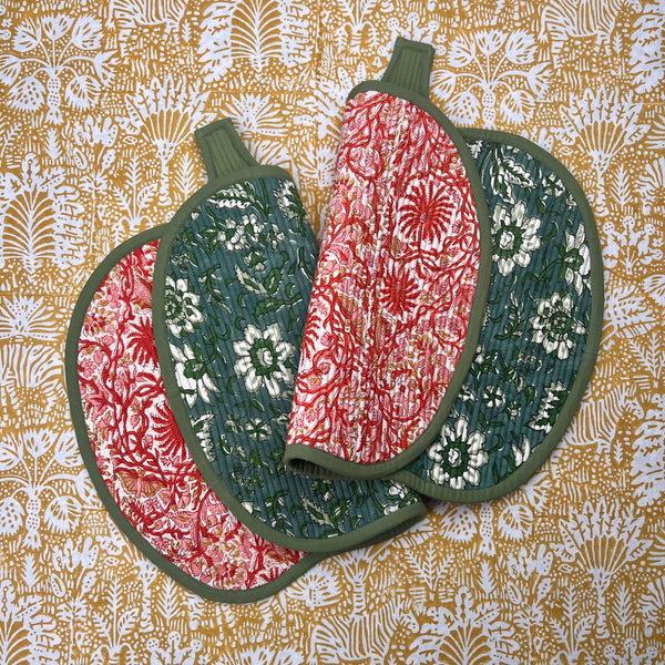 Gift Set: Set of 4 reversible Pumpkin Placemats