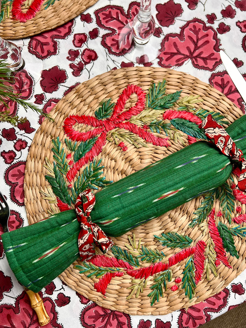 ’The Figue Leaf’ Tablecloth - Burgundy - White Cotton