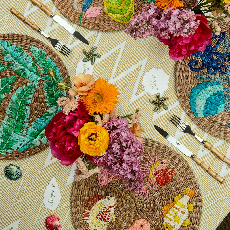 Luxury Place Cards - Scalloped Round