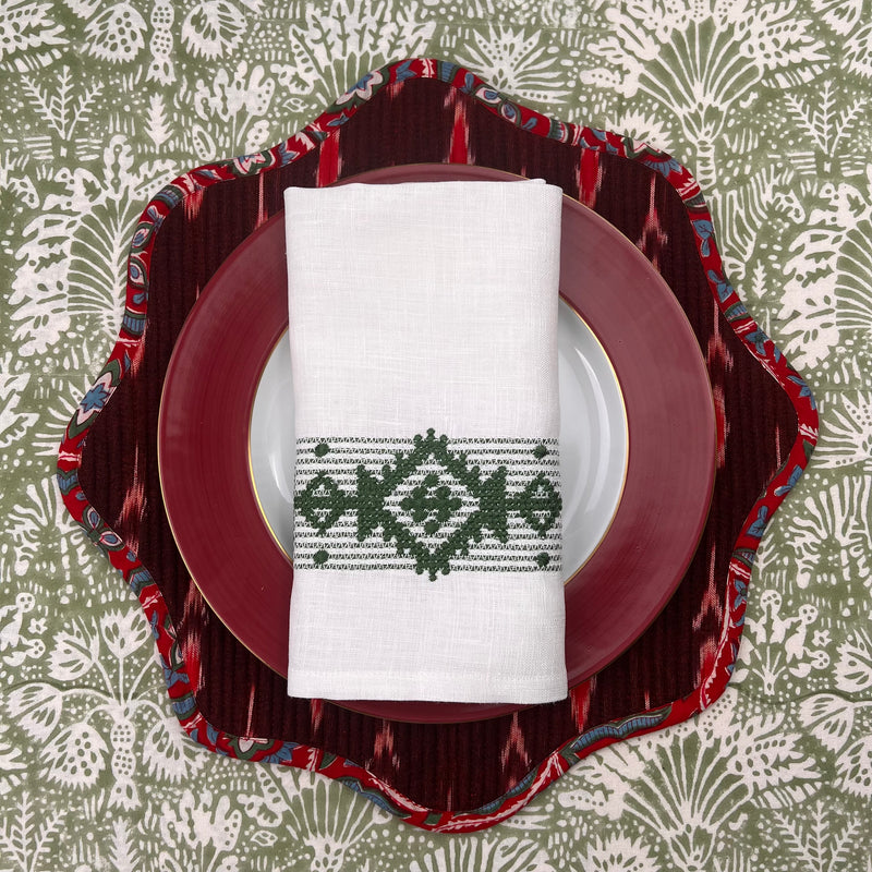 THE BREAKFAST IKAT SCALLOP PLACEMAT