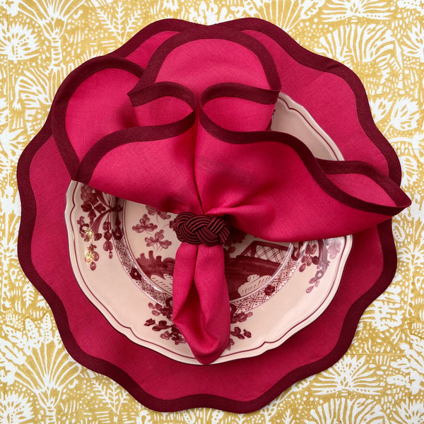 THE SCALLOP NAPKIN